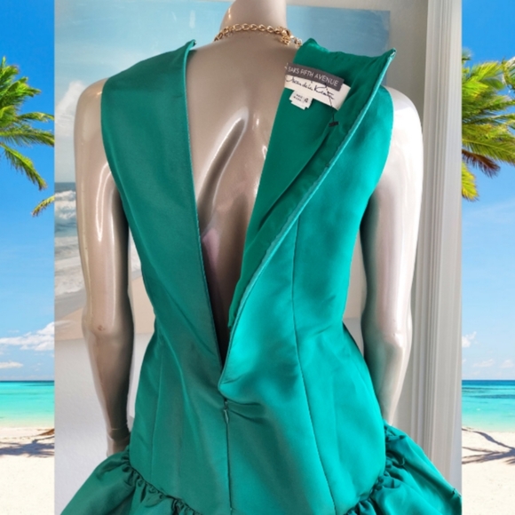 *$5,000 OSCAR DE LA RENTA ICONIC STUNNING GREEN EYELET PLEADED SILK RUNW DRESS M - Picture 9 of 10